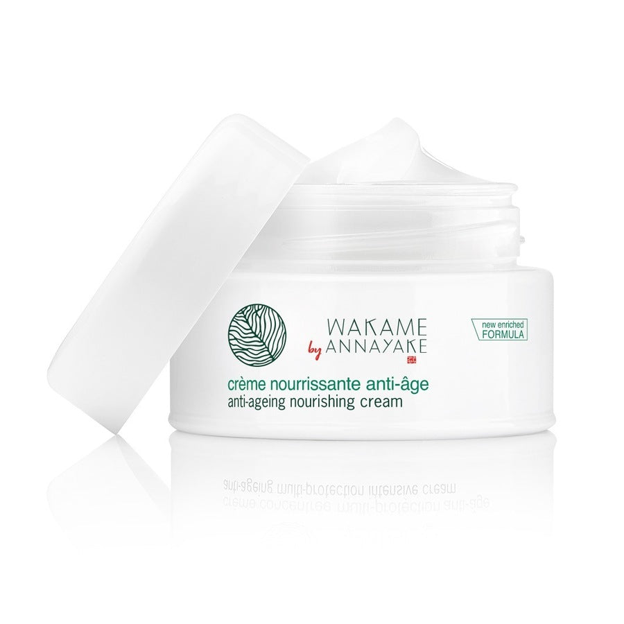 Verpackung der Annayake Wakeme Nourishing Cream